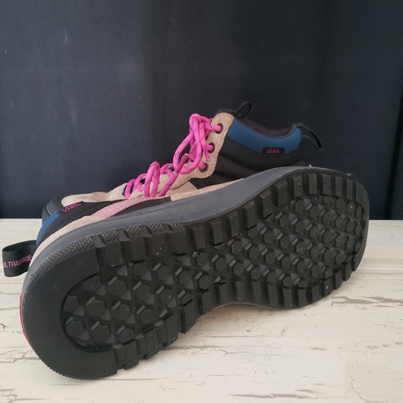 Vans Ultrarange Hi DL MTE Mid-Top  Sneaker - Unisex size 8 Men's/ 9.5 Women's - Picture 9 of 15